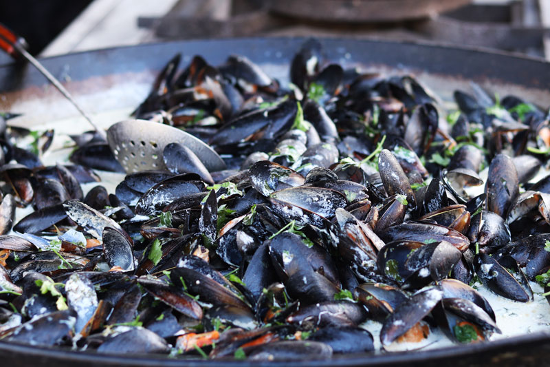 brasucade de moule café de la gare aumessas